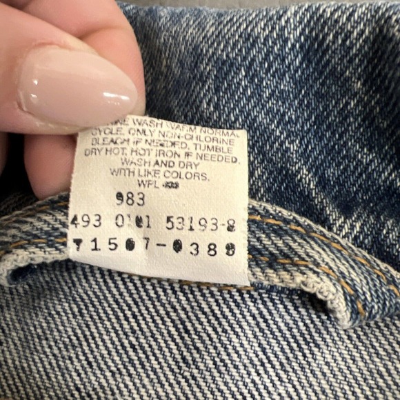 Levi's Men's Jean Trucker Jacket Blue Denim Pockets Medium Wash VTG FS Charity - Picture 7 of 11